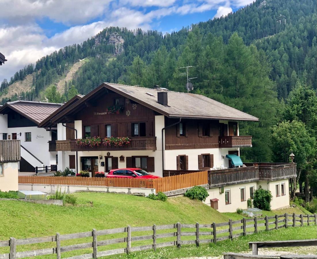 Apartments Fiordalisi Colfosco Buitenkant foto